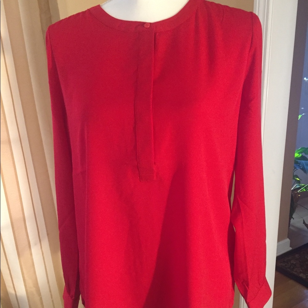 💼🗂 NYDJ Red Blouse